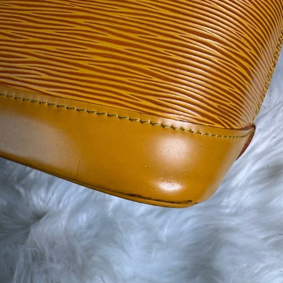 SOLD LV Alma Yellow Epi Leather Handbag - Picture 6 of 17